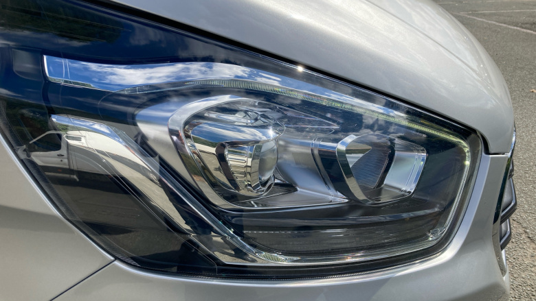 Ford Transit Custom 320 L1 Diesel Fwd 2.0 EcoBlue 170ps Low Roof D/Cab Limited Van Auto